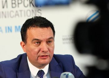 Сугарески почна со нова агенда во Царинската управа