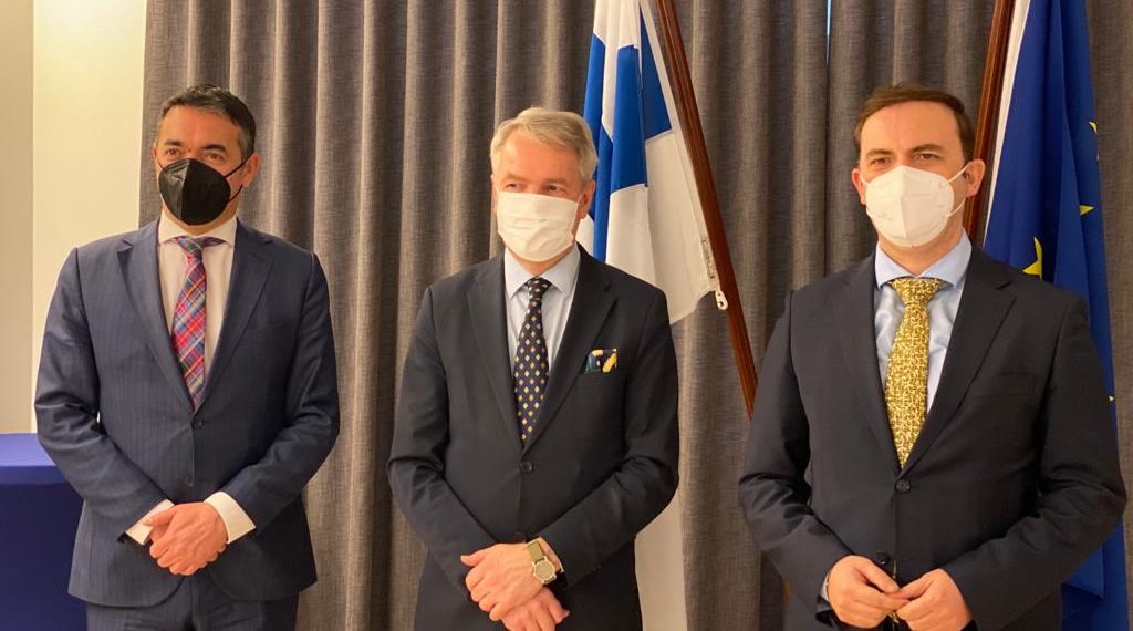 Димитров и Османи во Брисел на состаноци со МНР на Шведска и Финска