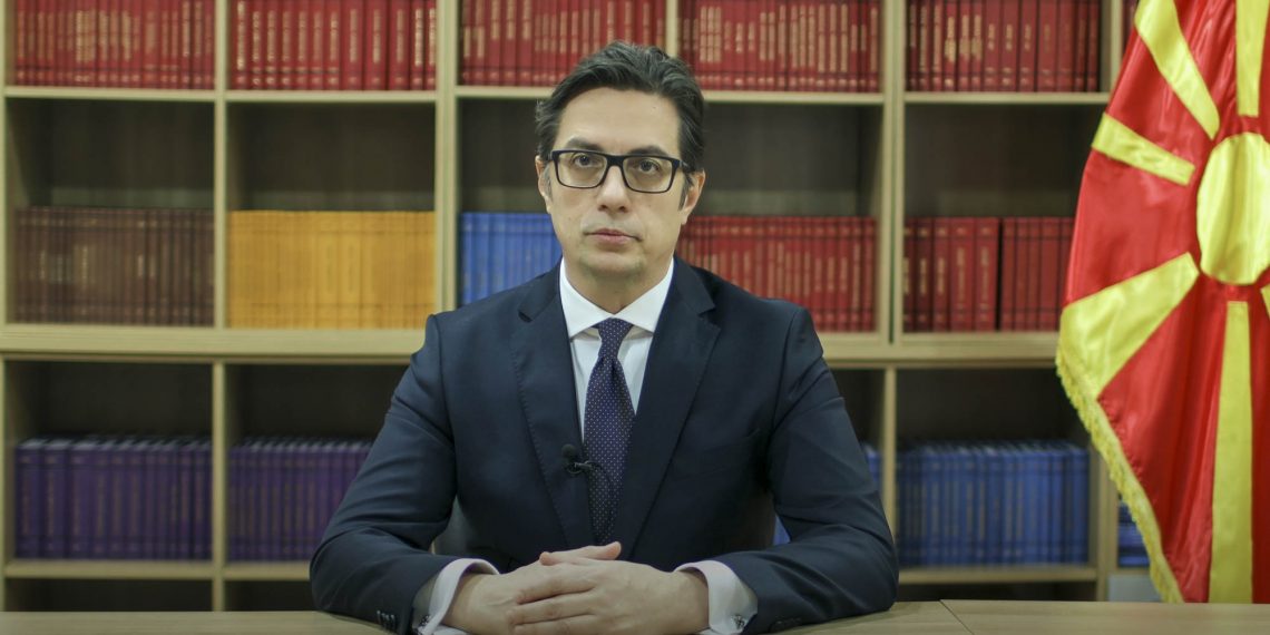 Пендаровски на првата зимска школа на Меѓународниот семинар за македонски јазик, литература и култура